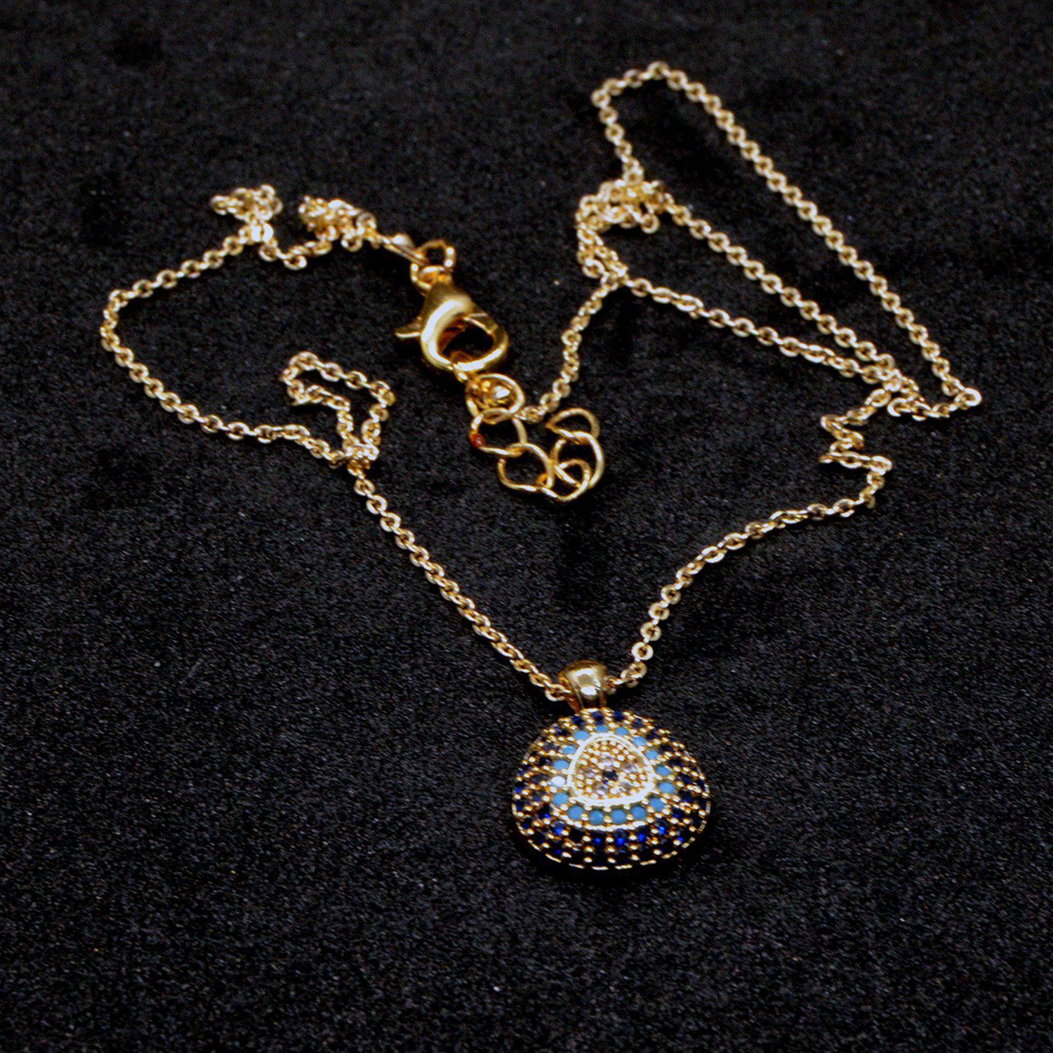 Ожерелье с треугольным глазом из золотистого циркония 854 2 Toptan Altın Renk Zirkon Taşlı Üçgen Göz Kolye 854 — изображение 2