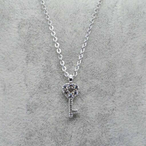 Collier clé en pierre de zircon couleur argent en gros 789
