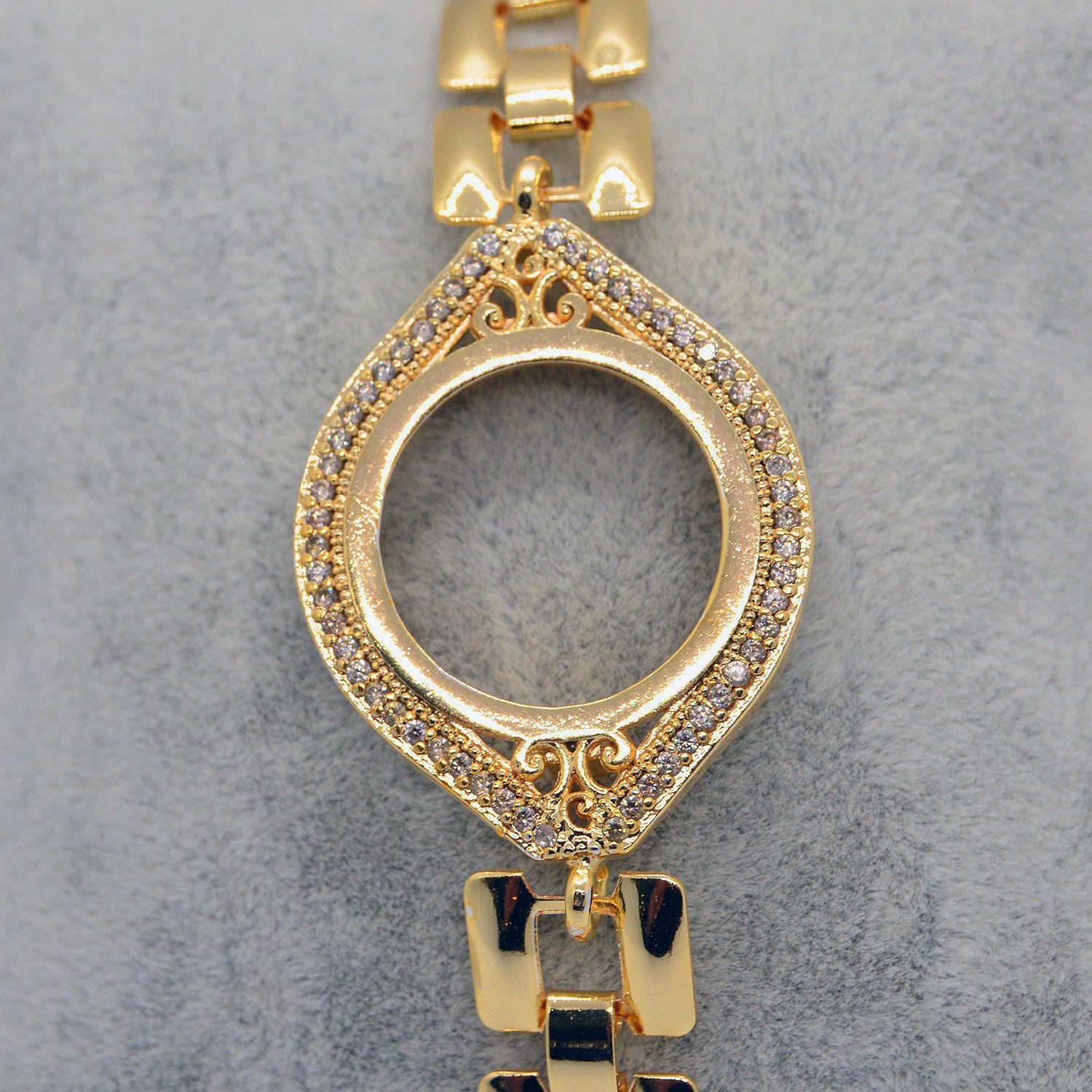 Toptan Altın Renk Zirkon Taşlı Çeyrek Altın Koyulan Bayan Bileklik Çerçeve 768 1 Bracelet pour femme avec pierres de zircone couleur or et quart de cercle, monture 768