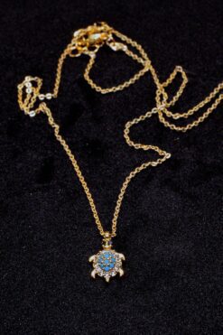 Ожерелье с черепахой из бирюзового камня и циркония золотого цвета 853 7 e4f453f986544ab1b914500dcc654290