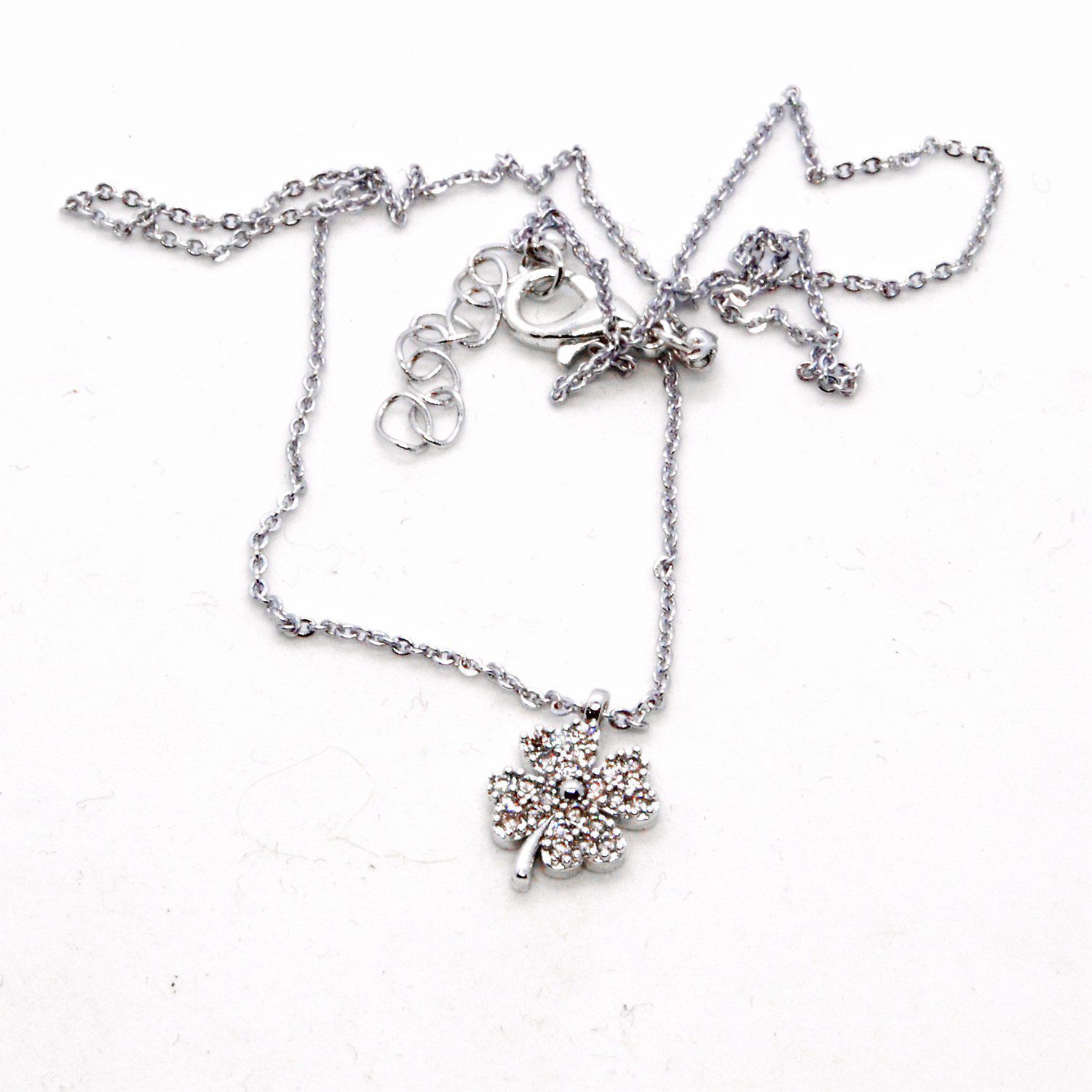 Toptan Gümüş Renk Zirkon Taşlı Yonca Beyaz Taşlı Kolye 934 1 Toptan Gümüş  Renk Zirkon Taşlı Yonca Beyaz Taşlı Kolye 934