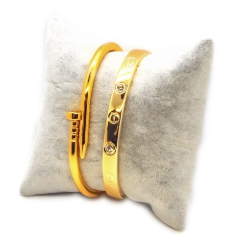 Wholesale Gold Color Stud And Stone Cartier Bracelet Set 943