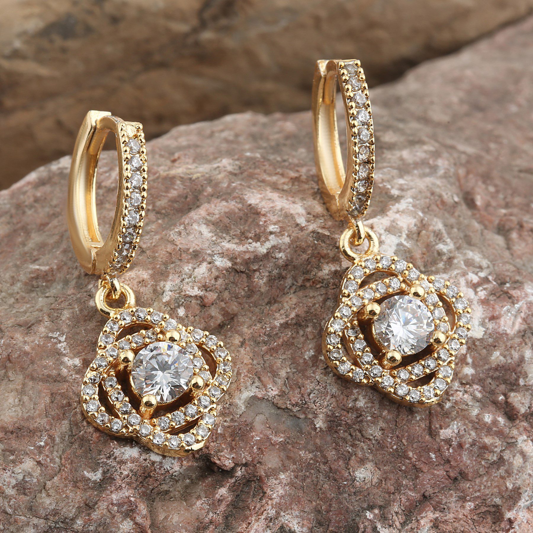 Toptan Altın Renk Menğeç Zirkon Küpe -1240 3 Toptan Altın Renk Menğeç Zirkon Küpe -1240 – Image 3