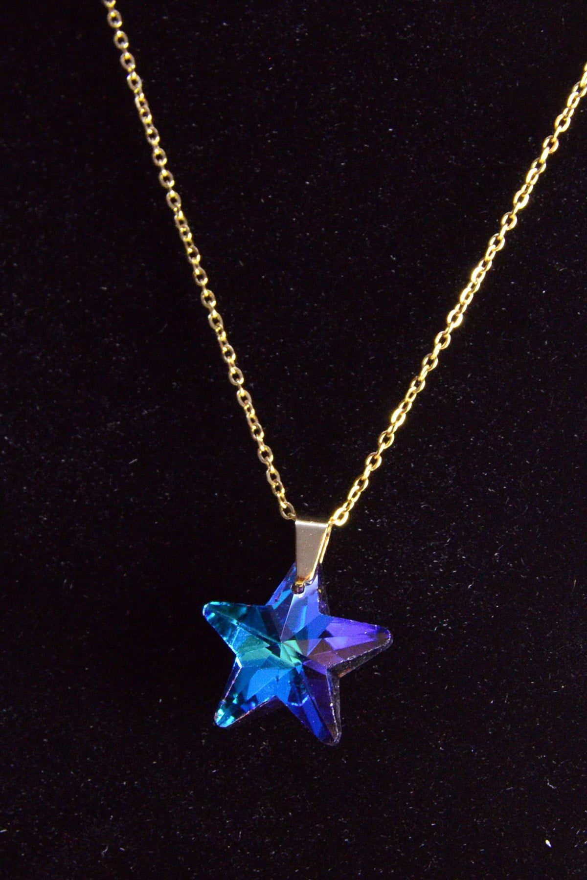 Toptan Altın Renk Mavimsi Yıldız Çelik Kolye - 2437 1 Toptan Altın Renk Mavimsi Yıldız Çelik Kolye - 2437