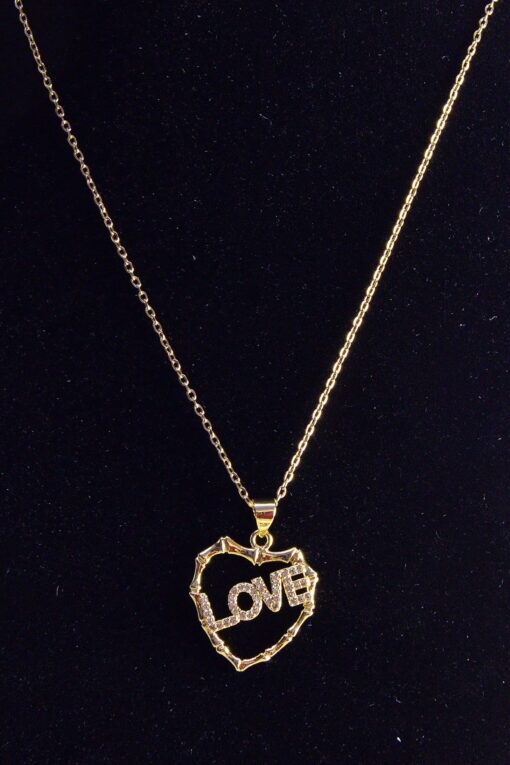 Collier en acier couleur or avec pendentif cœur Love - 2453