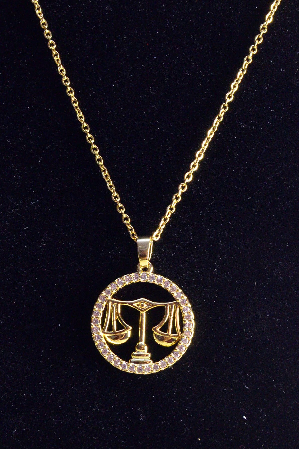 Toptan Altın Renk Terazi Çelik Kolye - 2433 1 Toptan Altın Renk Terazi Çelik Kolye - 2433