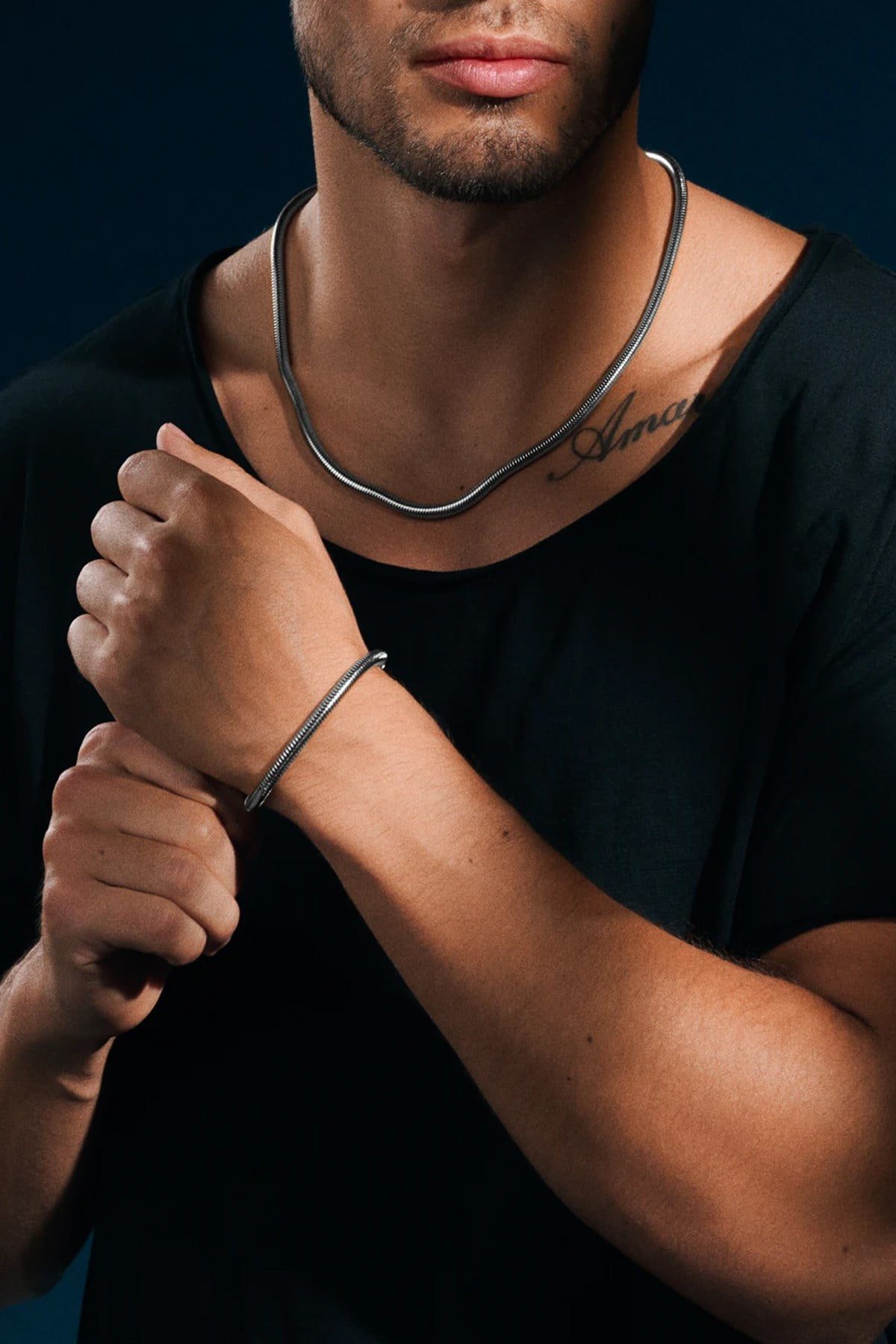 Toptan Gümüş Renk Unisex Snake Zincir (4 Mm) 60 Cm. Çelik Kolye & Bileklik Set Vip Çelik Set - 3143 1 Toptan Gümüş Renk Unisex Snake Zincir (4 Mm) 60 Cm. Çelik Kolye & Bileklik Set Vip Çelik Set - 3143