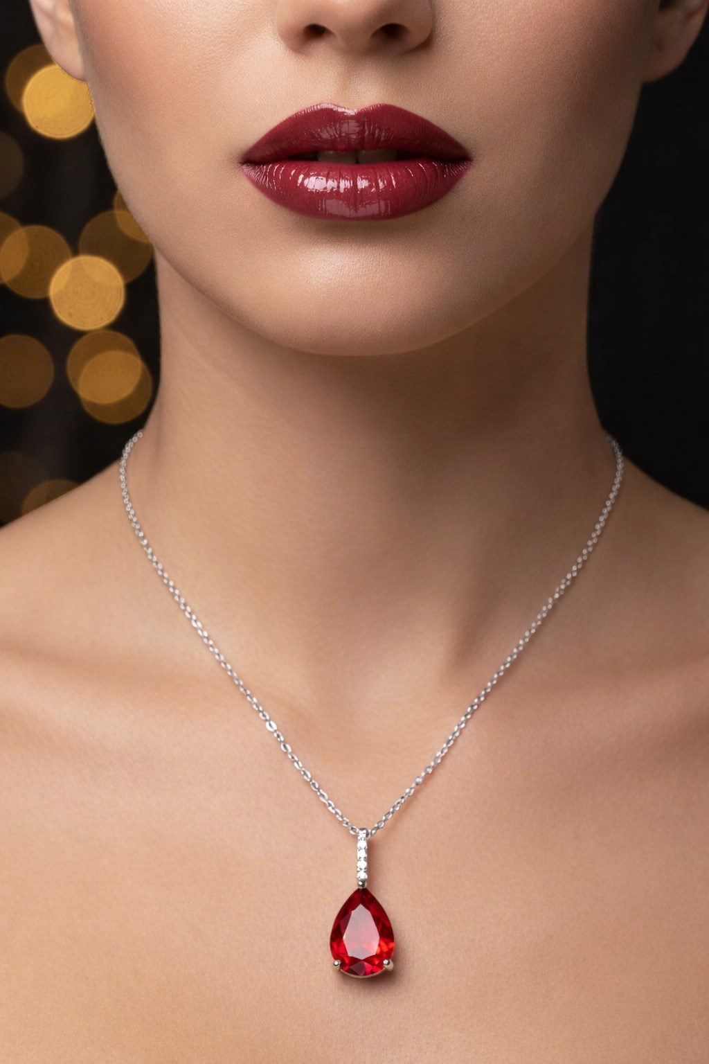 Toptan Gümüş Renk Sıra Taşlı Bordo Damla Model Sf Zincir Çelik Kolye - 3846 1 Toptan Gümüş Renk Sıra Taşlı Bordo Damla Model Sf Zincir Çelik Kolye - 3846