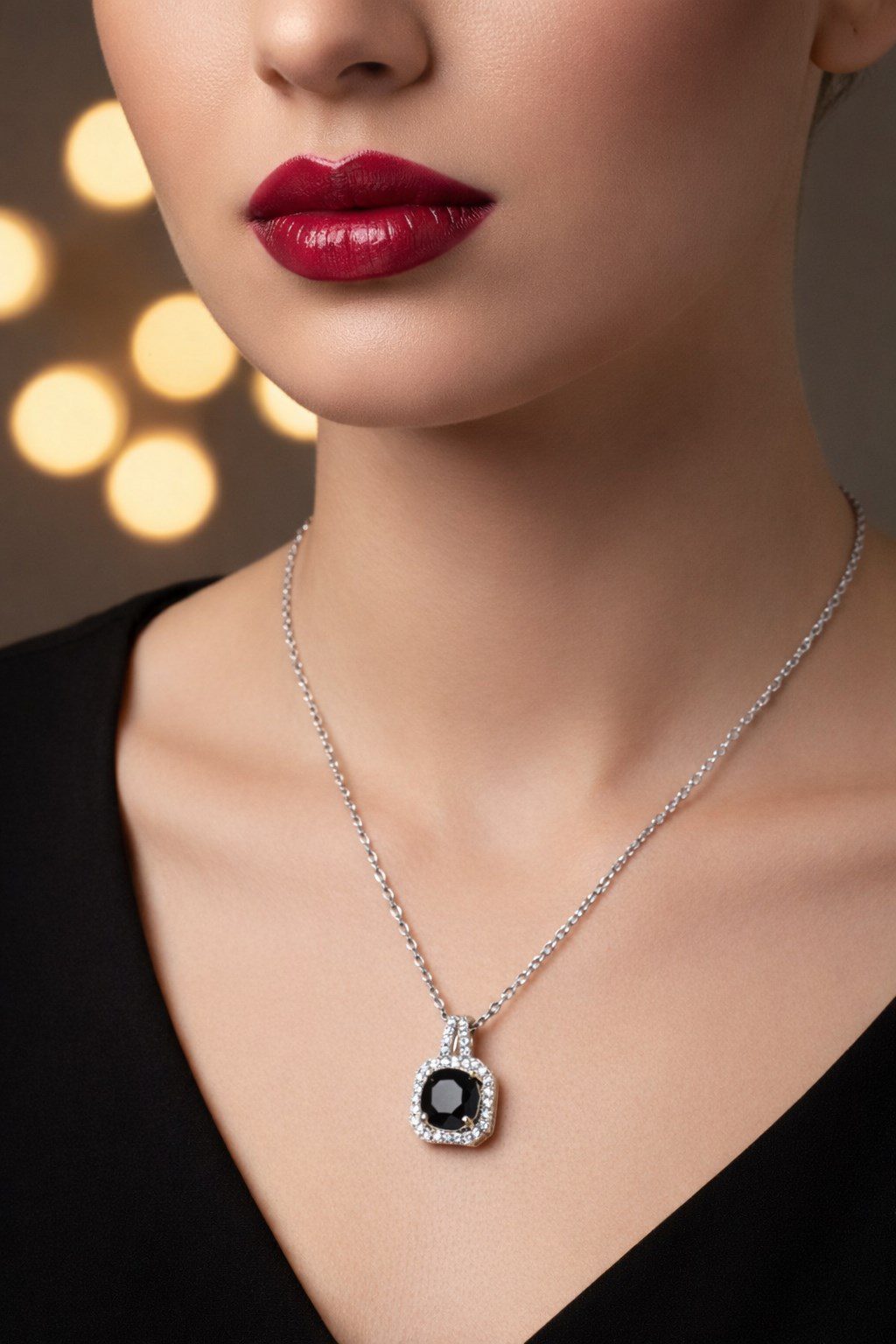 Toptan Gümüş Renk Kare Siyah Taş Sf Zincir Çelik Kolye - 3862 1 Toptan Gümüş Renk Kare Siyah Taş Sf Zincir Çelik Kolye - 3862