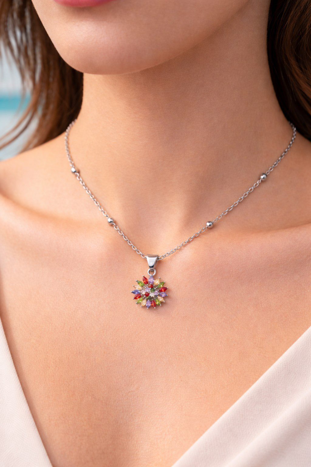 Toptan Gümüş Renk Mekik Güneş Model Mix Taşlı Top Zincir Çelik Kolye - 3867 2 Toptan Gümüş Renk Mekik Güneş Model Mix Taşlı Top Zincir Çelik Kolye - 3867 - Görsel 2