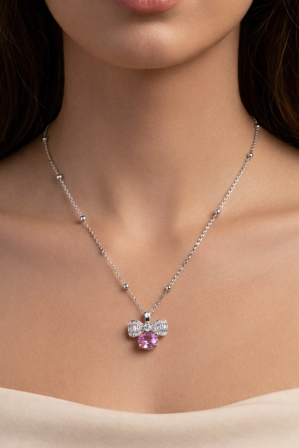 Toptan Gümüş Renk Pembe Fiyonk Model Top Zincir Çelik Kolye - 3855 1 Toptan Gümüş Renk Pembe Fiyonk Model Top Zincir Çelik Kolye - 3855