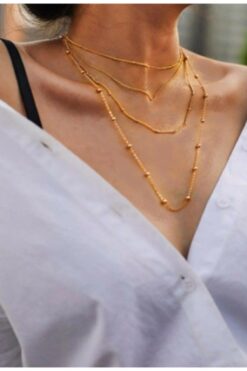 Lot de colliers dorés pour femmes en gros