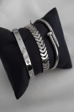 Grossiste Bracelet combiné pour femmes avec pierres plaquées argent modèle Kartier modèle arête de poisson et modèle ongle - 958