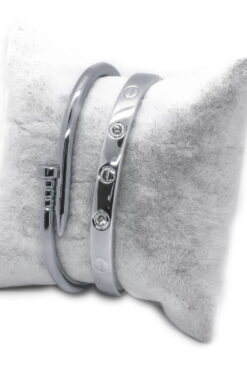 Ensemble de bracelets Cartier en argent 945 avec clous et pierres