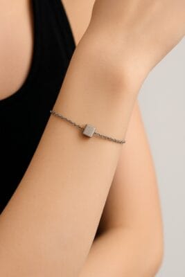 Wholesale Silver Color Sf Cube Chain Unisex Steel Bracelet - 3384