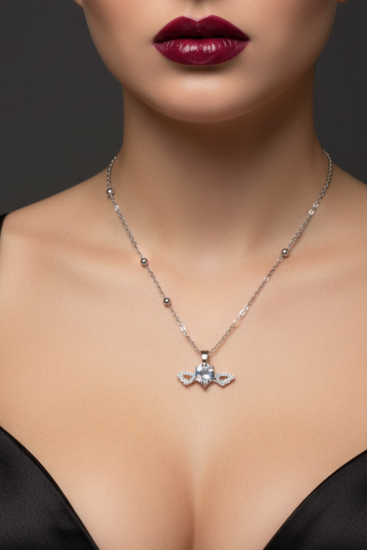 Großhandel Silber Farbe Weiß Herz Stein Herz Modell Kugel Kette Stahl Halskette-3779 1 Großhandel Silber Farbe Weiß Herz Stein Herz Modell Kugel Kette Stahl Halskette-3779