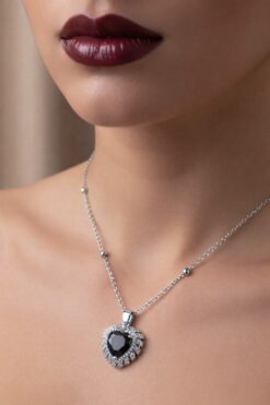 Toptan Gümüş Renk Siyah Taş Kalp Model Top Zincir Çelik Kolye- 3852 3 815e4f3cad7a428a988dff94a919638a